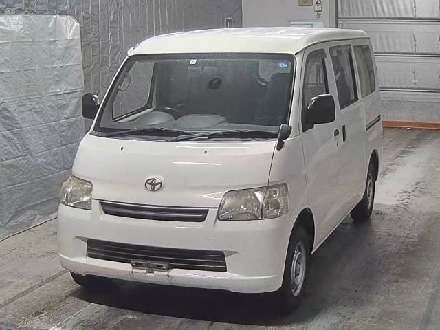 3027 Toyota Town ace van S412M 2015 г. (HERO)